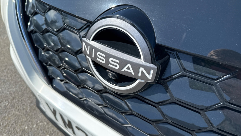 Nissan Juke 1.6 Hybrid Tekna 5dr Auto Hybrid Hatchback